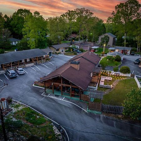 Cedarwood Inn Hendersonville Esterno foto