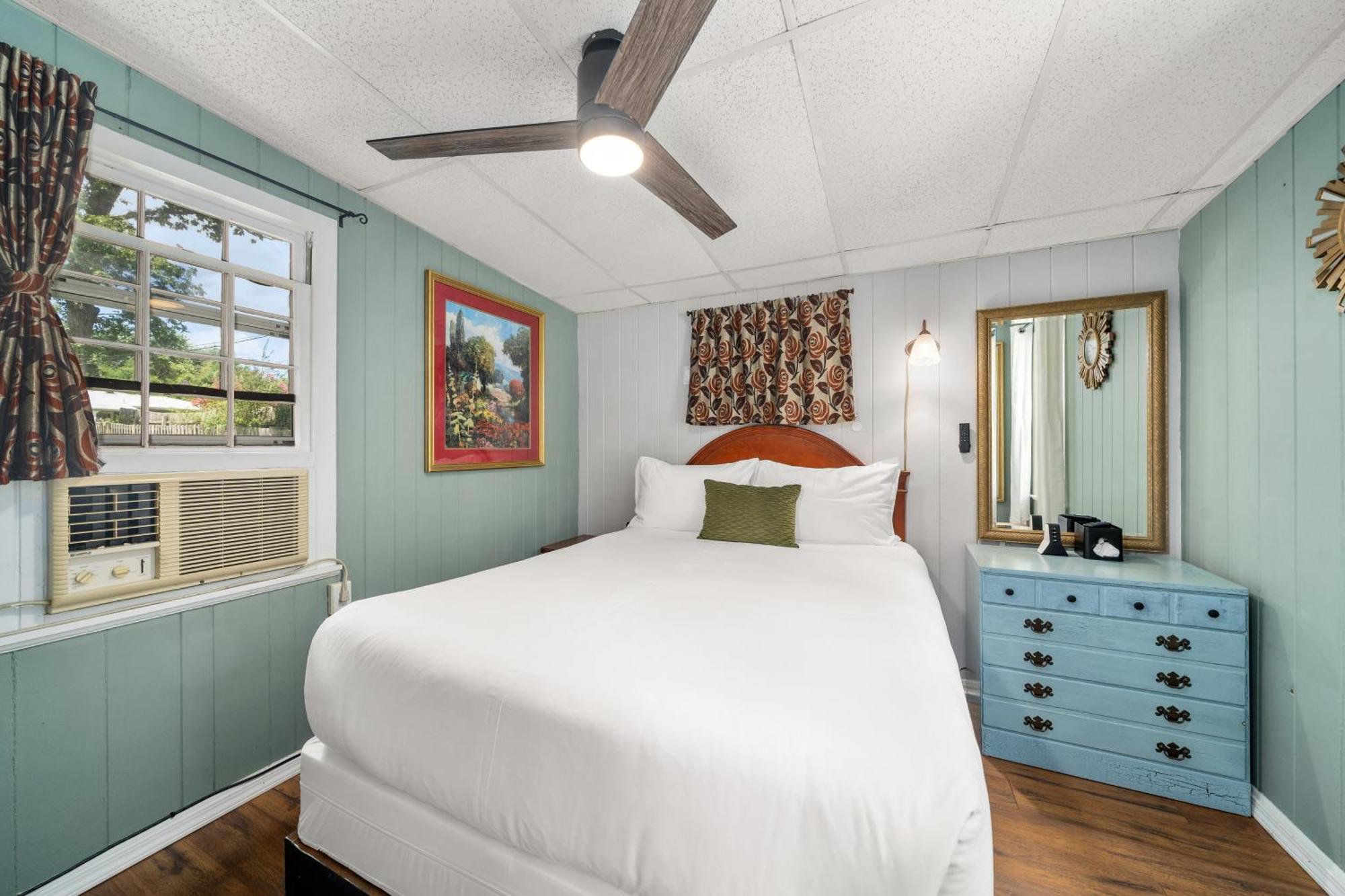 Cedarwood Inn Hendersonville Esterno foto