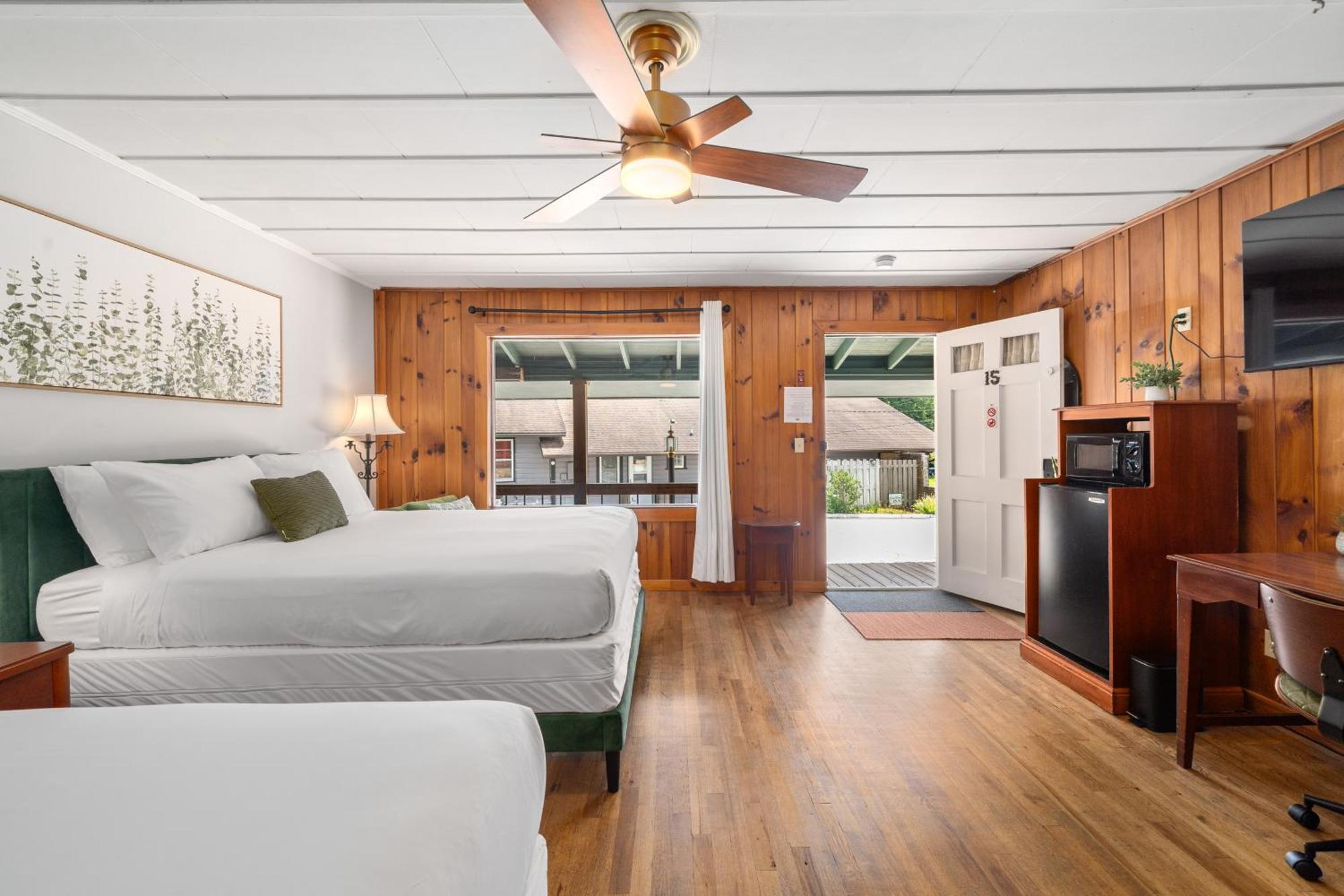 Cedarwood Inn Hendersonville Esterno foto