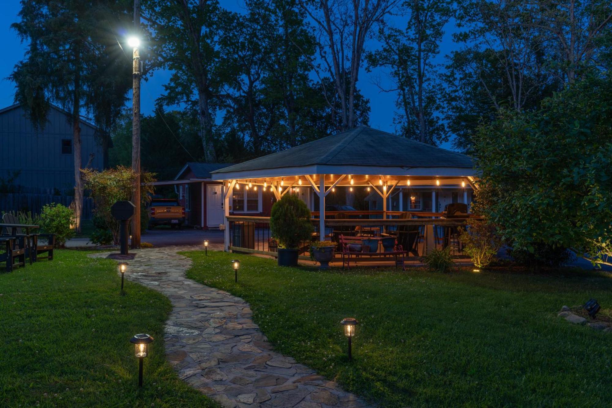 Cedarwood Inn Hendersonville Esterno foto