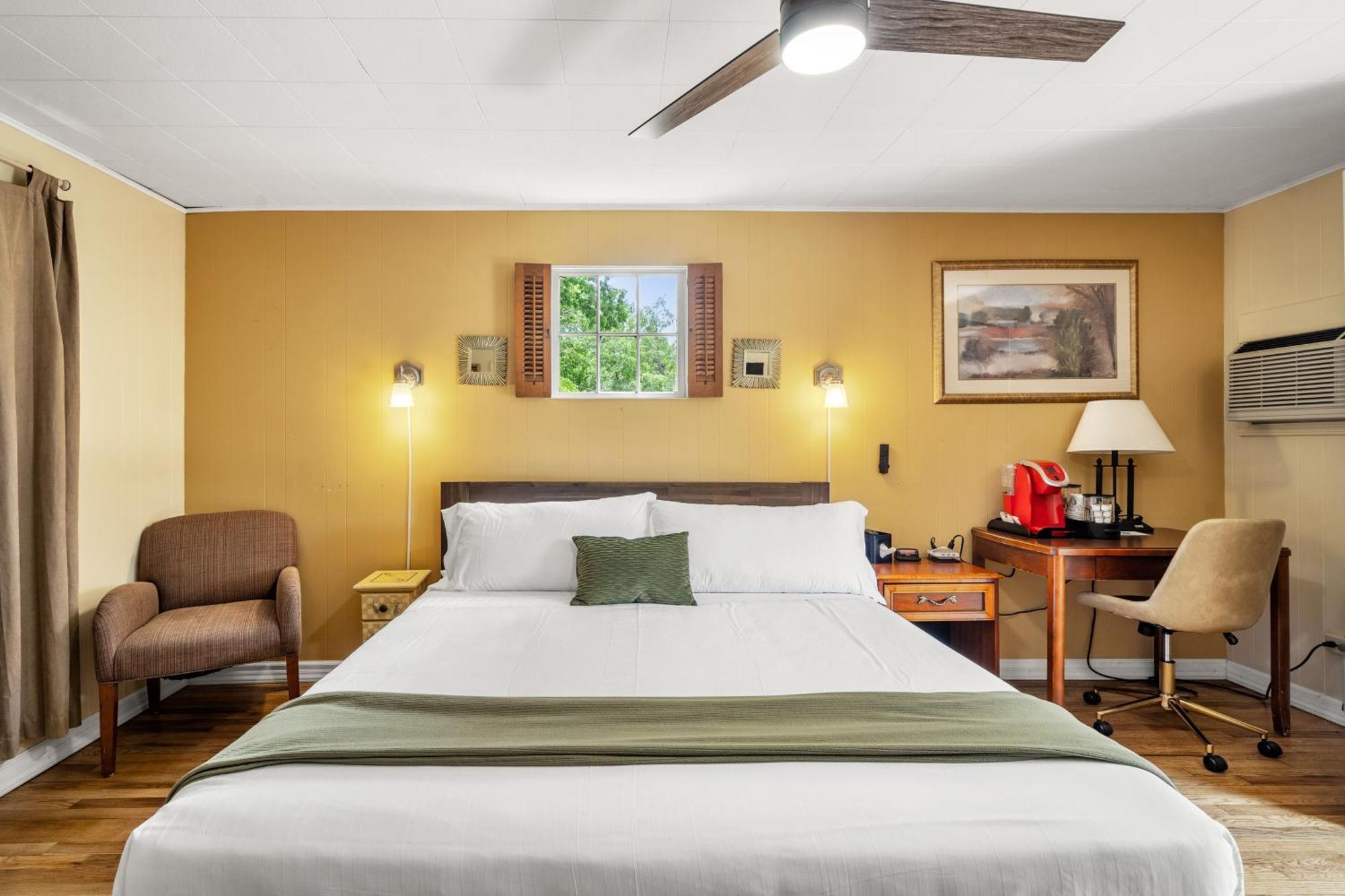 Cedarwood Inn Hendersonville Esterno foto